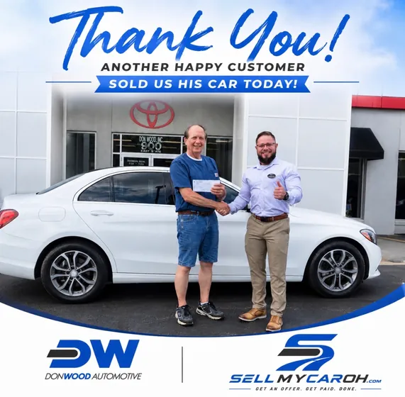 Seller receiving same-day payment for his white Mercedes-Benz in Athens, Ohio